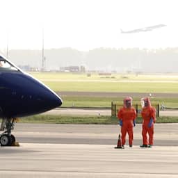 Video | Vliegtuig met mogelijke hantaviruspatiënt landt op Schiphol