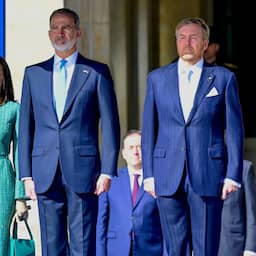 Video | Willem-Alexander en Máxima ontvangen Spaans koningspaar op Dam