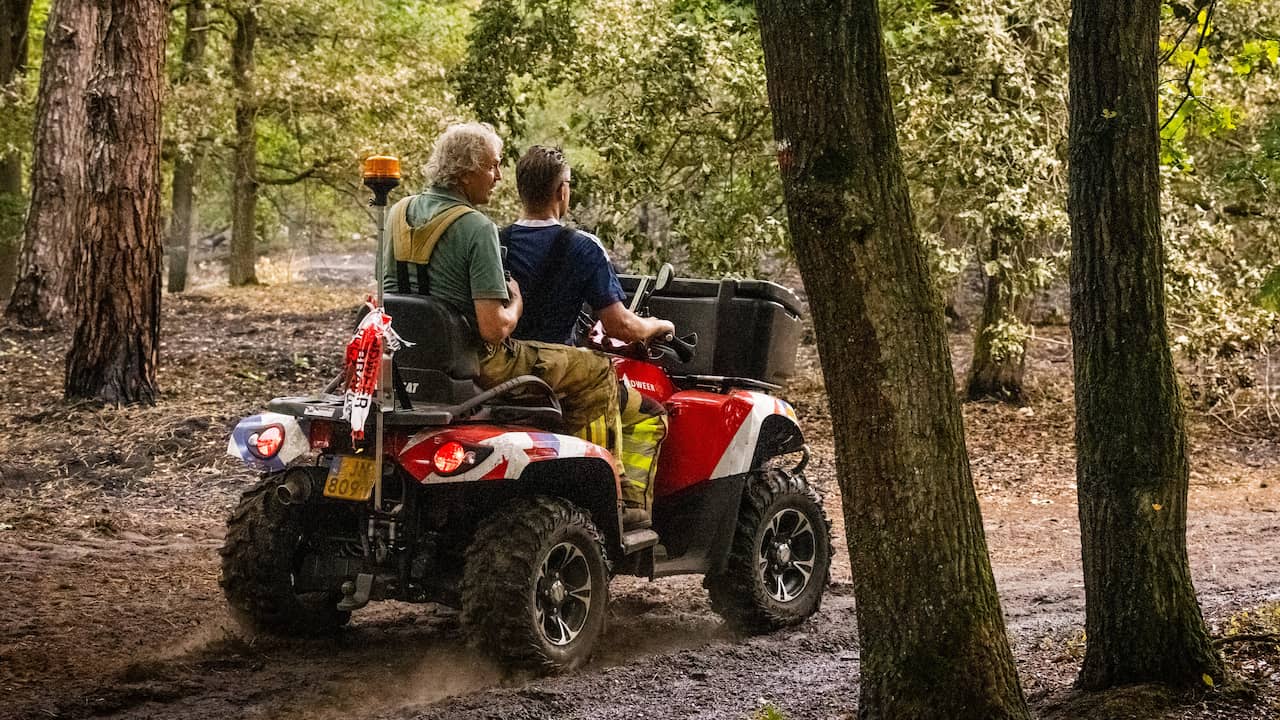 Brandweer nog hele week bezig met nablussen natuurbrand Limburg