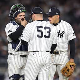 Yankees uitgeschakeld in play-offs doordat eigen fan homerun voorkomt