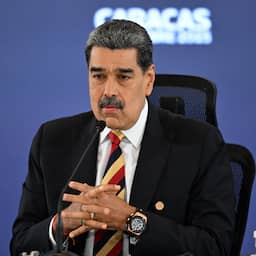 Venezuela stelt leger op aan grens terwijl spanningen met VS verder oplopen