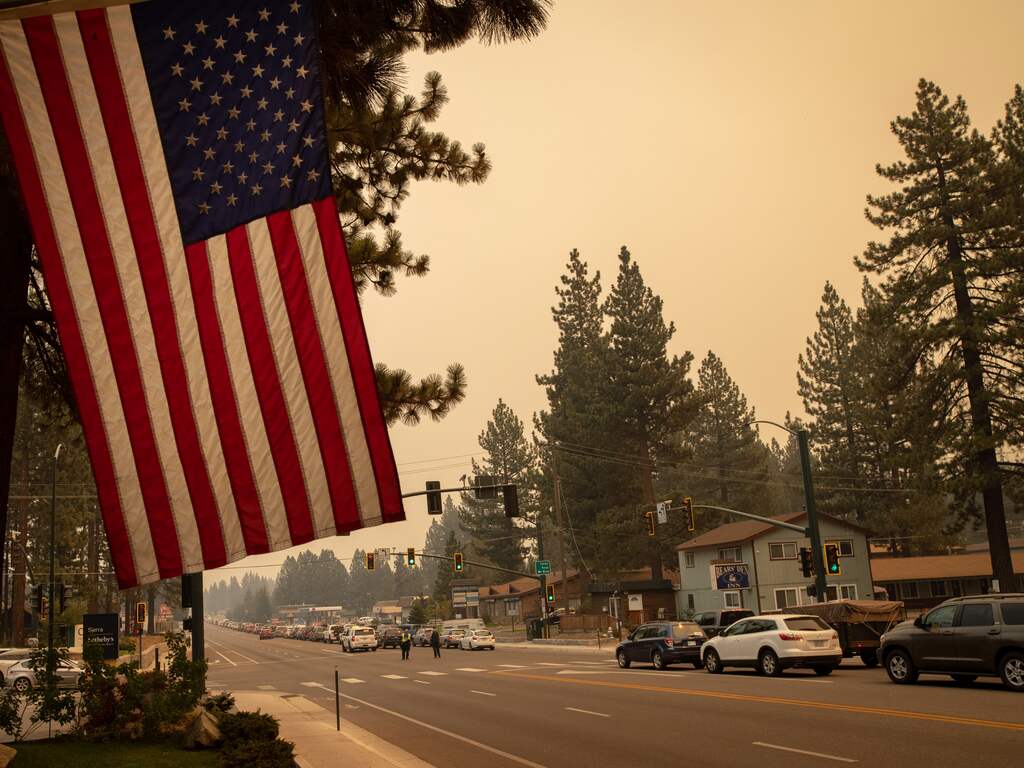 Duizenden inwoners van Californië op de vlucht voor bosbranden