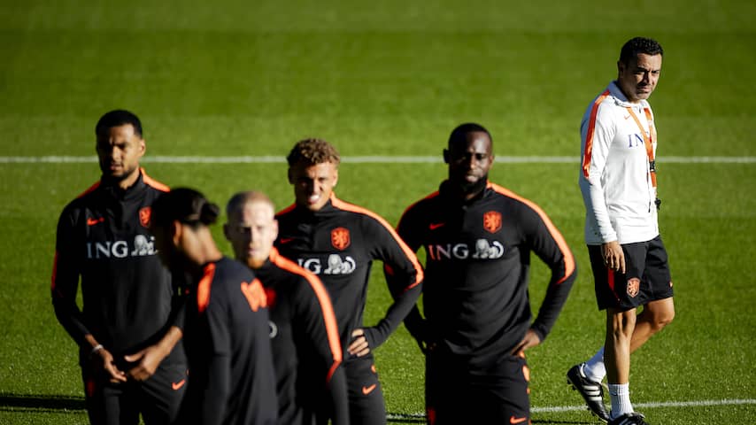 Foto bij Xavi wil met Oranje doen wat jaren niet gelukt is: 'Kan prachtig begin worden'