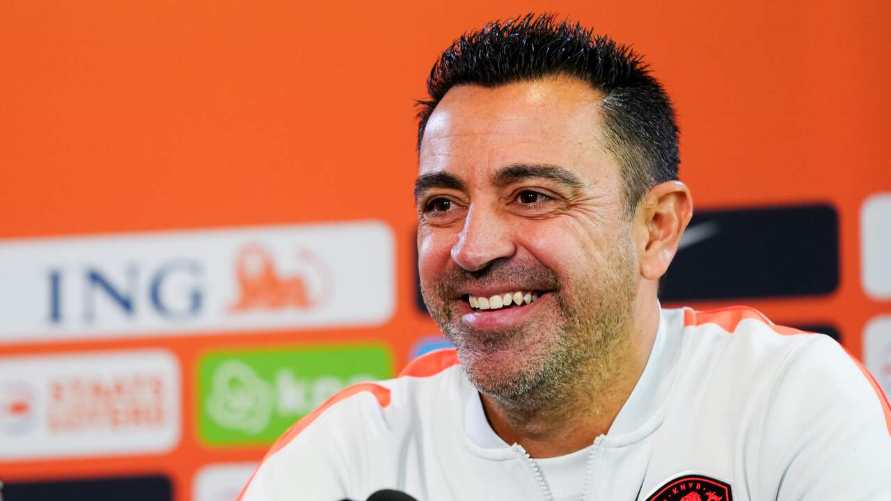 Foto bij Live Oranje | Bondscoach Xavi en Van Dijk blikken vooruit op duel met Duitsland