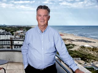 Louis van Gaal staat open voor bondscoachschap Oranje: 'Wil KNVB altijd helpen'