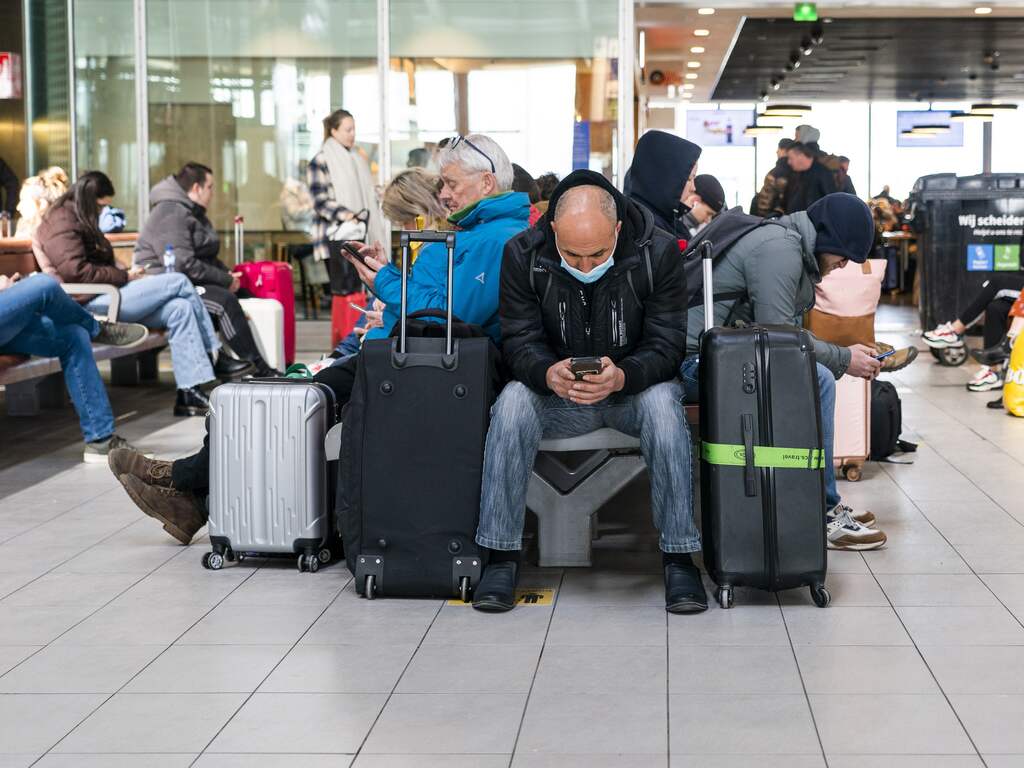 NS rijdt zondag normaal, maar blijft puzzelen met personeelstekort