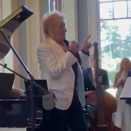 Video | Rod Stewart sings It's A Heartache as a tribute to Bonnie Tyler