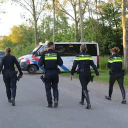 Politie vindt sporen in polder in zoektocht naar vermiste Jeffrey en Emma