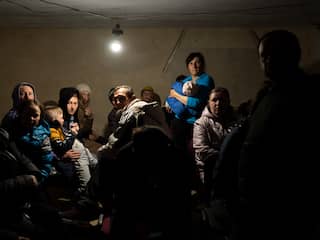 NAVO waarschuwt Poetin voor 'belangrijke nucleaire grens', evacuaties in Kherson