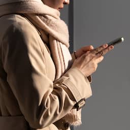 Minister raadt mensen aan 'goed na te denken' over gebruik van apps als Temu