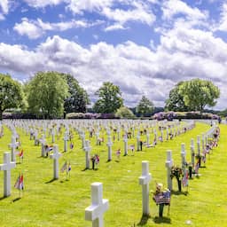Limburg wil dat VS borden over zwarte soldaten op WO II-begraafplaats terugzet