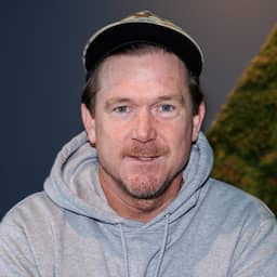 Johnny de Mol wist vroeger niet dat moeder Willeke Alberti echt huilde op podium