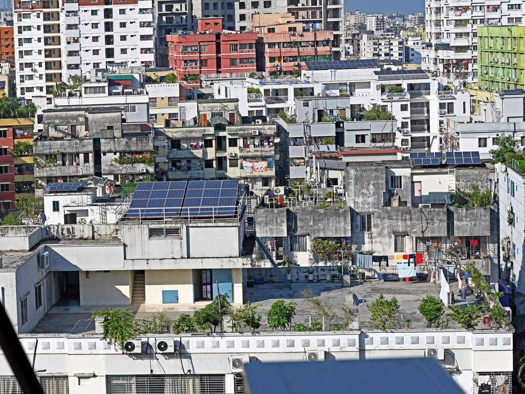 Goed nieuws deze week: Huizen bouwen met modder | Elektriciteit in Bangladesh