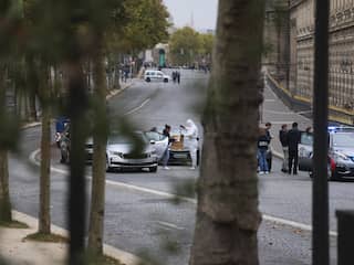 Overvallers klommen bij kunstroof vanuit eigen bouwlift het Louvre in