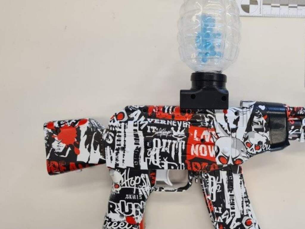 Politie heeft handen vol aan gelblasters: 'Wijs je kinderen op de risico's'