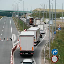 Brussel komt met tijdelijke korting op tol voor schone bussen en vrachtwagens