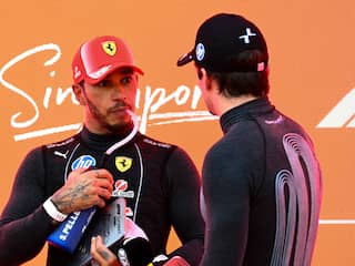 Hamilton wil met Leclerc samenwerken om Verstappen te kloppen in Singapore