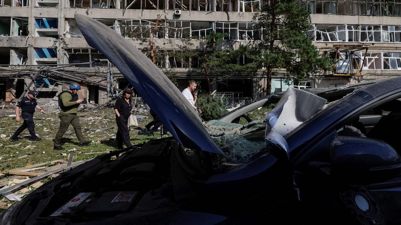 In Kharkiv Is De Oorlog Overal En Richt Woede Zich Op Rekruteerders 