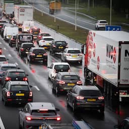 Drukste ochtendspits van het jaar door ongelukken: ruim 1.100 kilometer file