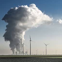 Wereldwijde opwek zonne- en windenergie groeit minder hard door VS en China