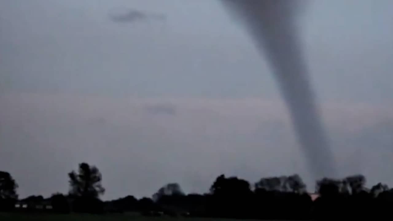 Video | Tornado in Friesland raast over land