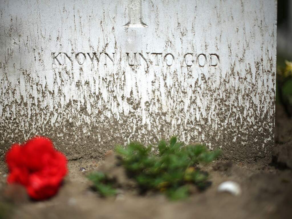 Brits eregraf in Den Haag blijkt bezet te zijn door Duitse matroos uit WOII