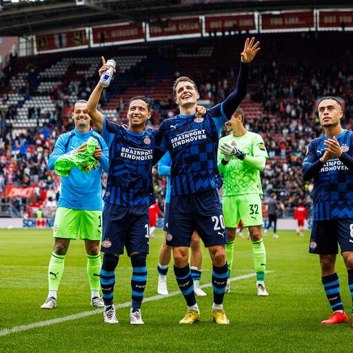PSV scoort zes keer en doet FC Utrecht en Correia pijn in eigen stadion