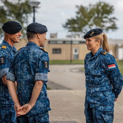 Illustratie bij: In beeld | Prinses Amalia gestart als militair werkstudent bij Koninklijke Marine