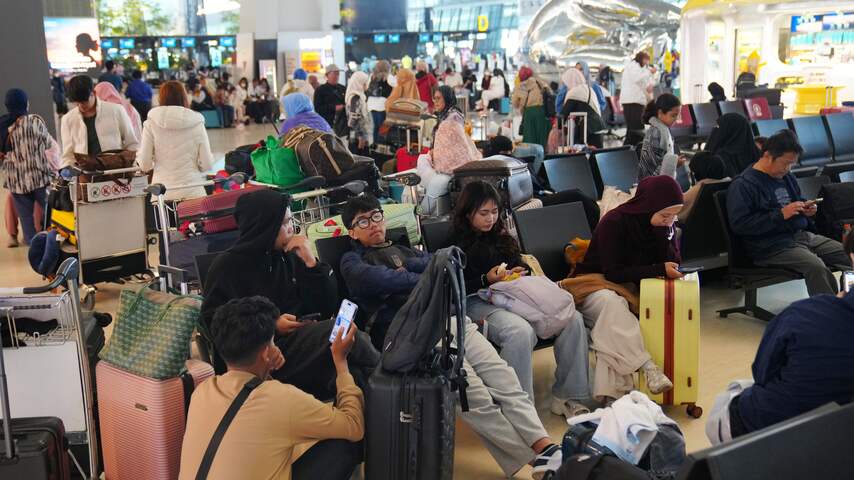 Foto bij Ook tientallen Nederlandse reizigers gestrand in Indonesië na vulkaanuitbarsting