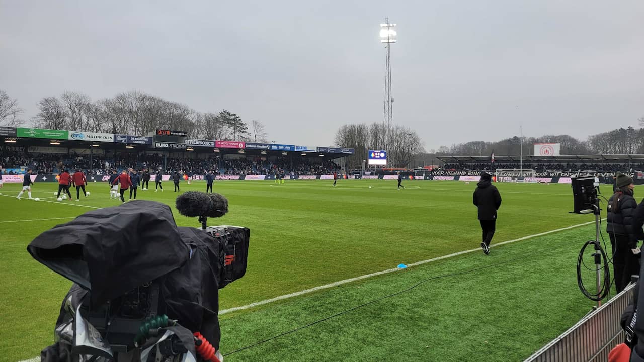 Live Eredivisie | Telstar-Ajax later van start, problemen met licht verholpen