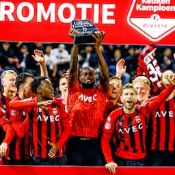 Willem II keert terug in Eredivisie na zinderende voetbalavond met late goals