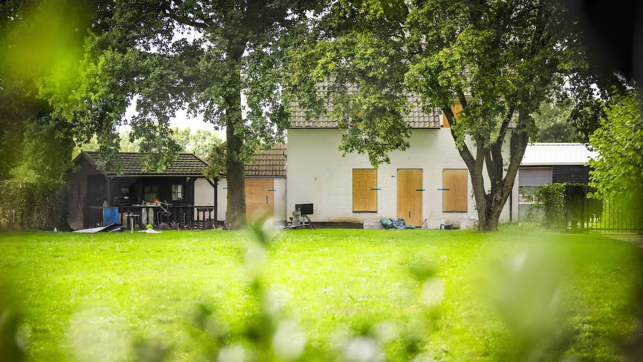 Foto bij Waarom het pand in Overasselt niet permanent gesloten wordt: 'Een jaar is al fors'