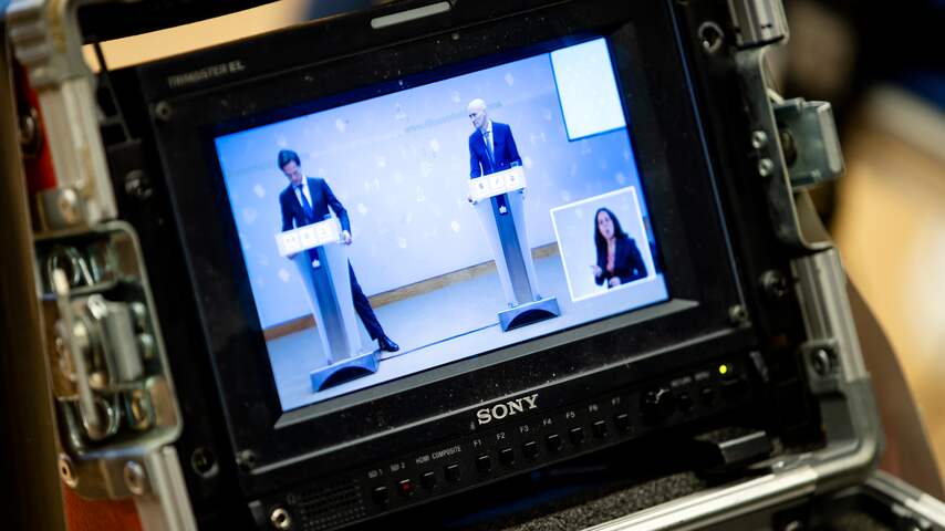 Persconferentie in nieuwe stijl: voor deze vorm koos Kuipers