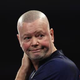 Van Barneveld gooit zijn laagste gemiddelde ooit op Pro Tour, Nijman grijpt titel