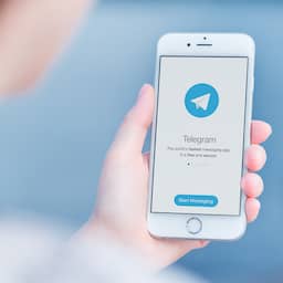 Gemeente Amsterdam verbiedt Telegram op werktelefoons van ambtenaren