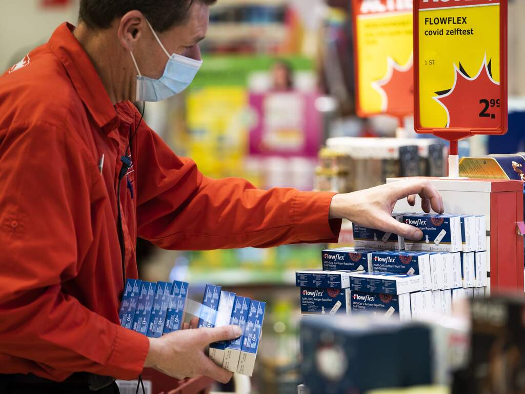 Coronavirus verspreidt zich weer sneller: reproductiegetal stijgt naar 1,21