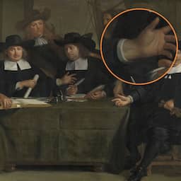 Museum vindt bij toeval tatoeage op 17e-eeuws Amsterdams groepsportret