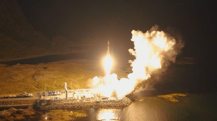 Foto bij Voor het eerst komt een vanuit Europa gelanceerde raket in baan om de aarde