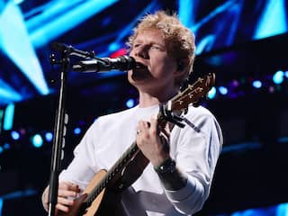 Ed Sheeran geeft 'fouten' toe bij eerste concert sinds ophef rond Macklemore