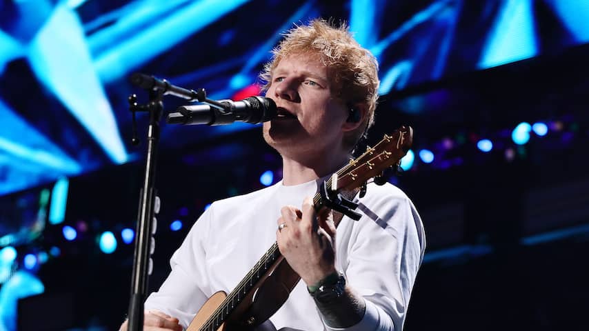 Ed Sheeran geeft 'fouten' toe bij eerste concert sinds ophef rond Macklemore