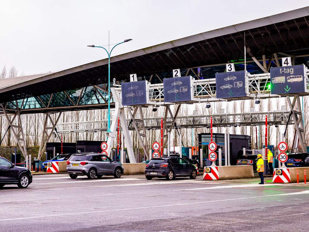 Recordaantal voertuigen reed door Westerscheldetunnel in laatste jaar met tol