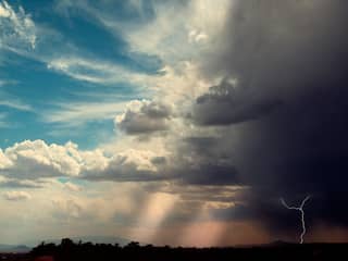 Vijfde regionale hittegolf een feit, maar dit weekend kans op regen en onweer