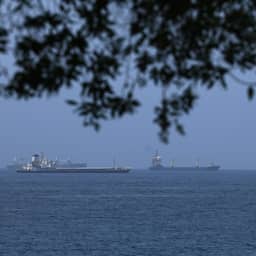 Evacuation of 11,000 seafarers near Hormuz to take several weeks