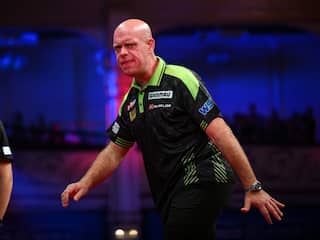 Van Gerwen klaar op World Matchplay na verlies in thriller tegen Van Duijvenbode