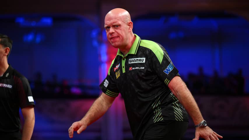 Van Gerwen klaar op World Matchplay na verlies in thriller tegen Van Duijvenbode