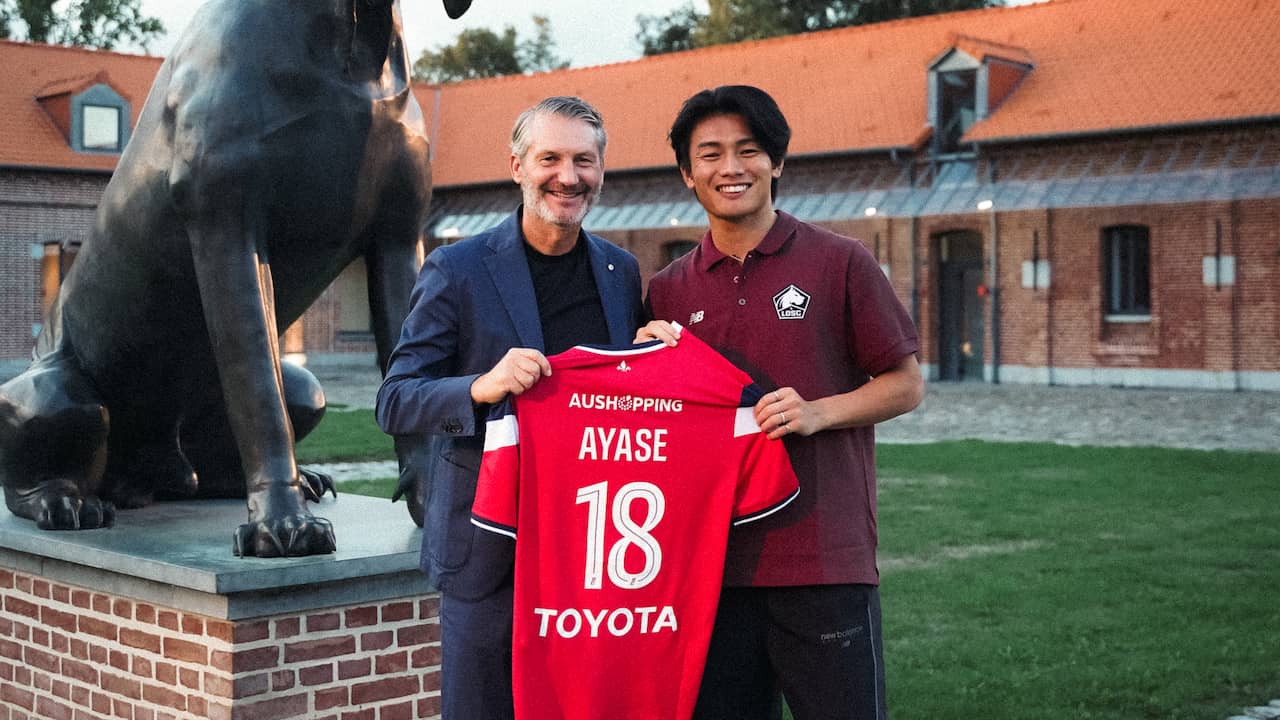 Foto bij Feyenoord verkoopt topscorer Ueda in slotfase van transferperiode aan Lille