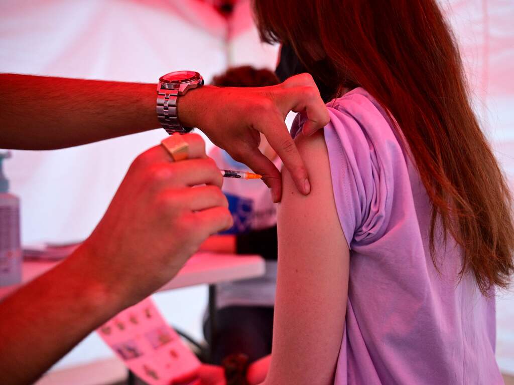 Mensen met ernstige afweerstoornis kunnen vanaf 7 oktober derde prik krijgen