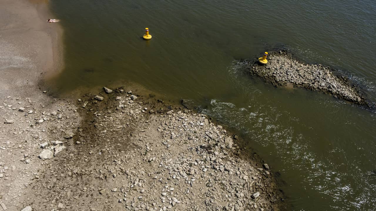 Rijn bereikt laagste waterstand ooit gemeten, nog geen landelijke maatregelen