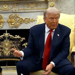 Video | Trump valt uit tegen kritische journalist: 'Zet onze gast niet voor schut'