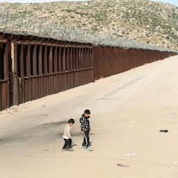 Biden neemt verregaande maatregelen om aantal migranten Mexico te beperken